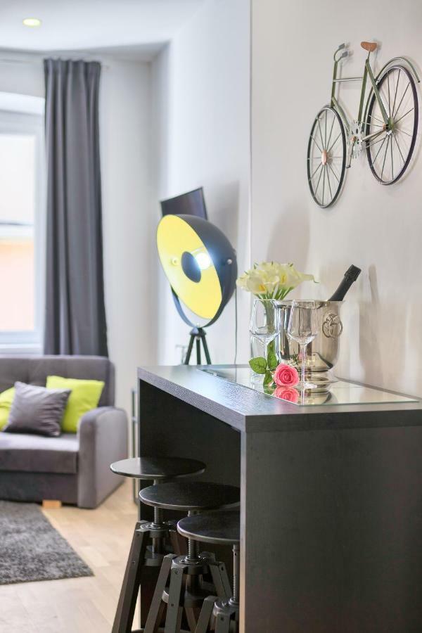 Hedone Luxury 3 With Free Parking Apartma